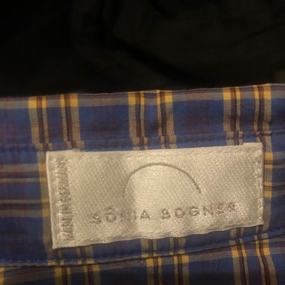 Sonia Bogner Button Up - Picture 3 of 3